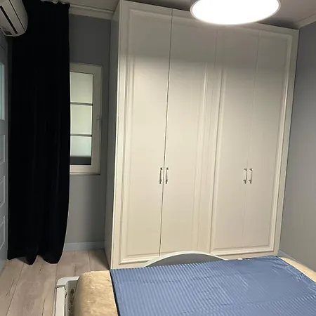 New Modern Near Us Embassy Τίρανα